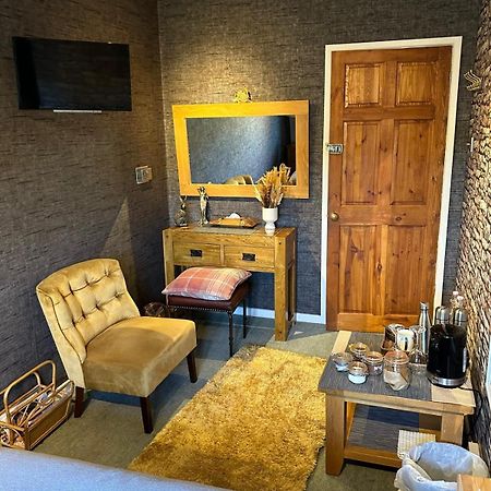Shropshire Guestroom Seisdon Extérieur photo